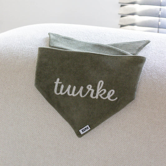 Hondenbandana Army gepersonaliseerd