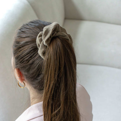 Scrunchie Snuggle Taupe