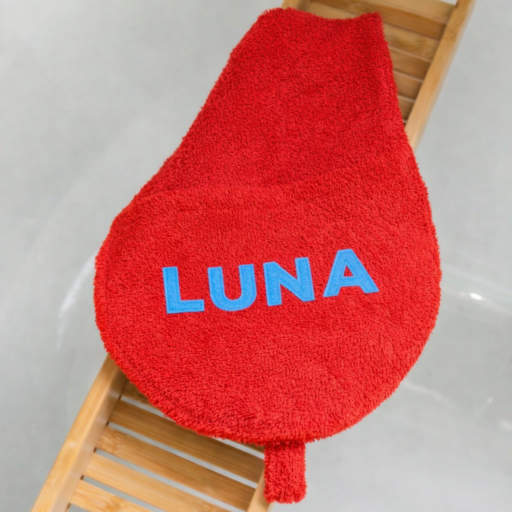 Hondenhanddoek gepersonaliseerd rood